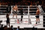 Oberhausen 10 december 2016
Rico Verhoeven wint zijn gevecht met Badr Hari tijdens de GLORY COLLISION in Oberhausen.