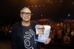 Amsterdam 20 november 2016
Rob de Nijs krijgt de radio5 oeuvre award in theater Amsterdam . Zijn vrouw Henriette en zoons Robert en Yoshi zijn ook aanwezig alsmede zijn ex vrouw Belinda meuldijk.