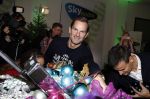Amsterdam 7 december 2016
Sky radio Christmas tree event met oa Daphne en Emma Deckers Ronald de Boer Gers Pardoel Wilfred Genee Renate Verbaan en Bracha v Doesburgh. Fred v Leer en Manon Meijers zijn de jury. Marlayne Sahupala presenteert het geheel in het college hotel.