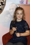 Amsterdam 14 november 2016
Winston Gerschtanowitz presenteerde de nieuwe sinterklaasboeken van Jumbo gemaakt door Katja  en Wim Schuurman Albert Verlinde en Wesley Sneijder die helaas niet aanwezig kon zijn in de Bibliotheek van Amsterdam. Katja had dochter Sammie mee genomen.