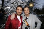 Kaatsheuvel 16 november 2016
Opnames videoclip Toppers met Rene Froger Gerard Joling Jeroen v d Boom Maxim Froger Danny Froger Lee Towers Andre Hazes jr O Gene en Maan. Opnames vonden plaats in de efteling.