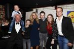 Hoorn 15 december 2016
Sonja Bakker presenteert haar 5e boek wat ze samen met Lidl uitgeeft. Haar man Jan Reus en alle kinderen zijn aanwezig