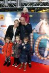Amsterdam 10 december 2016
Premiere Sing in pathe arena. Tim Coronel met gezin