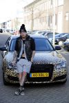 Amnsterdam 24 november 2016
Tony Peroni  jr met zijn audi die gestickerd is met tijgerprint . Tony was bij Buddha to Buddha