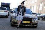 Amnsterdam 24 november 2016
Tony Peroni  jr met zijn audi die gestickerd is met tijgerprint . Tony was bij Buddha to Buddha