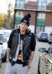 Amnsterdam 24 november 2016
Tony Peroni  jr met zijn audi die gestickerd is met tijgerprint . Tony was bij Buddha to Buddha