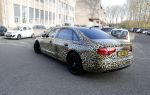 Amnsterdam 24 november 2016
Tony Peroni  jr met zijn audi die gestickerd is met tijgerprint . Tony was bij Buddha to Buddha