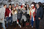Kaatsheuvel 16 november 2016
Opnames videoclip Toppers met Rene Froger Gerard Joling Jeroen v d Boom Maxim Froger Danny Froger Lee Towers Andre Hazes jr O Gene en Maan. Opnames vonden plaats in de efteling.