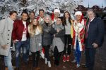 Kaatsheuvel 16 november 2016
Opnames videoclip Toppers met Rene Froger Gerard Joling Jeroen v d Boom Maxim Froger Danny Froger Lee Towers Andre Hazes jr O Gene en Maan. Opnames vonden plaats in de efteling.