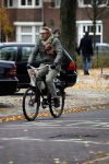 Amsterdam 30 november 2016 
Ursul de Geer op de fiets in Amsterdam