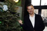 Amsterdam 7 december 2016
Sky radio Christmas tree event met oa Daphne en Emma Deckers Ronald de Boer Gers Pardoel Wilfred Genee Renate Verbaan en Bracha v Doesburgh. Fred v Leer en Manon Meijers zijn de jury. Marlayne Sahupala presenteert het geheel in het college hotel.