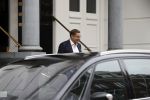 Amsterdam 2 december 2017
Albert Verlinde vertrekt vanaf zijn appartement op de pc hooftstraat naar Almere waar hij opnames heeft van de kwis in de studio van Paul de Leeuw
