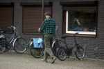 Wageningen 25 november 2017
Alexander Pechtold woont in Aoppartement wat op zijn huis ( waar zijn vrouw woont) uitkijkt