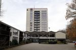 Wageningen 25 november 2017
Alexander Pechtold woont in Aoppartement wat op zijn huis ( waar zijn vrouw woont) uitkijkt