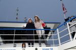 Amsterdam 1 december 2017
Wereld aidsdag met Nicolette Kluijver en Angela Groothuizen.
Ze varen met de pond achter Centraal Station naar de overkant van het IJ