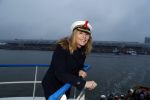 Amsterdam 1 december 2017
Wereld aidsdag met Nicolette Kluijver en Angela Groothuizen.
Ze varen met de pond achter Centraal Station naar de overkant van het IJ