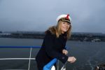 Amsterdam 1 december 2017
Wereld aidsdag met Nicolette Kluijver en Angela Groothuizen.
Ze varen met de pond achter Centraal Station naar de overkant van het IJ