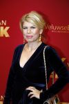 Amsterdam 27 november 2017
Premiere gek van geluk in Tuschinski. Anne-Marie Jung met een vriendin
