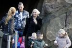 Kaatsheuvel 19 november 2017
Barbie ( Samantha de Jong) in de efteling met haar kinderen en viend Rolf Tangel met zoontje