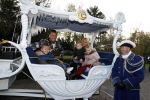 Kaatsheuvel 19 november 2017
Barbie ( Samantha de Jong) in de efteling met haar kinderen en viend Rolf Tangel met zoontje