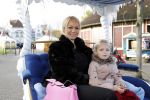 Kaatsheuvel 19 november 2017
Barbie ( Samantha de Jong) in de efteling met haar kinderen en viend Rolf Tangel met zoontje
