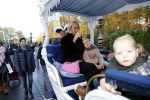 Kaatsheuvel 19 november 2017
Barbie ( Samantha de Jong) in de efteling met haar kinderen en viend Rolf Tangel met zoontje