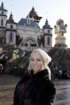 Kaatsheuvel 19 november 2017
Barbie ( Samantha de Jong) in de efteling met haar kinderen en viend Rolf Tangel met zoontje
