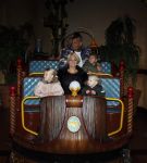 Kaatsheuvel 19 november 2017
Barbie ( Samantha de Jong) in de efteling met haar kinderen en viend Rolf Tangel met zoontje
