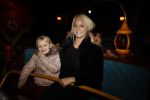 Kaatsheuvel 19 november 2017
Barbie ( Samantha de Jong) in de efteling met haar kinderen en viend Rolf Tangel met zoontje