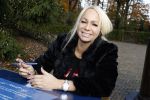 Kaatsheuvel 19 november 2017
Barbie ( Samantha de Jong) in de efteling met haar kinderen en viend Rolf Tangel met zoontje