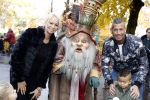 Kaatsheuvel 19 november 2017
Barbie ( Samantha de Jong) in de efteling met haar kinderen en viend Rolf Tangel met zoontje