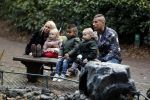 Kaatsheuvel 19 november 2017
Barbie ( Samantha de Jong) in de efteling met haar kinderen en viend Rolf Tangel met zoontje