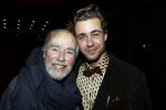 Utrecht 12 december 2017
Premiere Hendrik Groen in schouwburg Utrecht.
De cast bestaat uit Beau Schneider, Mike Weerts, Plien van Bennekom/Cynthia Abma, Myrthe Burger, Rufus Hegeman, Britte Lagcher. Eric Schneider met zoon Beau