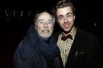 Utrecht 12 december 2017
Premiere Hendrik Groen in schouwburg Utrecht.
De cast bestaat uit Beau Schneider, Mike Weerts, Plien van Bennekom/Cynthia Abma, Myrthe Burger, Rufus Hegeman, Britte Lagcher. Eric Schneider met zoon Beau