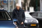 Maarssen 9 december 2017
Berend Boudewijn haalt zijn partrnber Martine Bijl op bij schoonheidssalon.