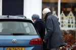 Maarssen 9 december 2017
Berend Boudewijn haalt zijn partrnber Martine Bijl op bij schoonheidssalon.
