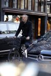 Amsterdam 23 november 2017
Bert Kuizenga op de fiets in Amsterdam
