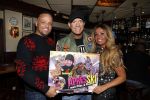 Den Bosch 24 november 2017
Uitreiking cd Michael v d Plas en Bianca. Dj Jean reikt hem uit.