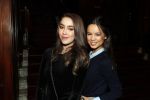 Amsterdam 3 december 2017
Premiere Familie Slim in Tuschinski.
Dochters Brutale meiden Jennifer de Jong en Tatum Dagelet