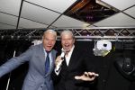 Den Bosch 24 november 2017
Uitreiking cd Michael v d Plas en Bianca. Dj Jean reikt hem uit. Dries Roelvink met super fan en vriend Gunther