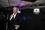 Den Bosch 24 november 2017
Uitreiking cd Michael v d Plas en Bianca. Dj Jean reikt hem uit. Dries Roelvink met super fan en vriend Gunther