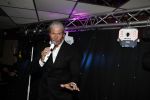 Den Bosch 24 november 2017
Uitreiking cd Michael v d Plas en Bianca. Dj Jean reikt hem uit. Dries Roelvink met super fan en vriend Gunther