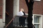 Amsterdam 16 november 2017 
Eva Jinek bij haar huis