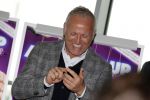 Amsterdam 12 december 2017
Presentatie All Mixed upthe challenge  tbv stichting Alzheimer
Aanwezig Gordon Jurgen Raymann Tineke Schouten Sipke Jan Bousema en Bergit Lewis