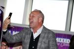 Amsterdam 12 december 2017
Presentatie All Mixed upthe challenge  tbv stichting Alzheimer
Aanwezig Gordon Jurgen Raymann Tineke Schouten Sipke Jan Bousema en Bergit Lewis