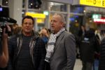 Schiphol 19 november 2017
Gordon vertrekt vanaf schiphol naar Kaapstad om daar te trouwen voor zijn tv progamma 