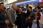 Schiphol 19 november 2017
Gordon vertrekt vanaf schiphol naar Kaapstad om daar te trouwen voor zijn tv progamma 