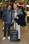Schiphol 19 november 2017
Gordon vertrekt vanaf schiphol naar Kaapstad om daar te trouwen voor zijn tv progamma 