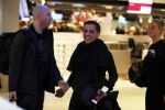 Schiphol 19 november 2017
Gordon vertrekt vanaf schiphol naar Kaapstad om daar te trouwen voor zijn tv progamma 