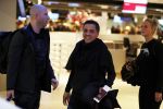 Schiphol 19 november 2017
Gordon vertrekt vanaf schiphol naar Kaapstad om daar te trouwen voor zijn tv progamma 